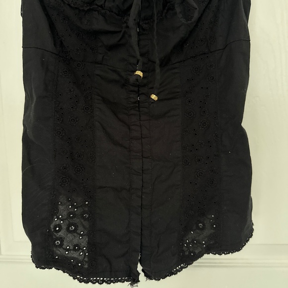 Guess Black Eyelet Inset Corset Top w/ Ruched Neckline Size M PRE-OWNED - Picture 3 of 16